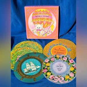7 vintage round greeting cards with envelopes and box